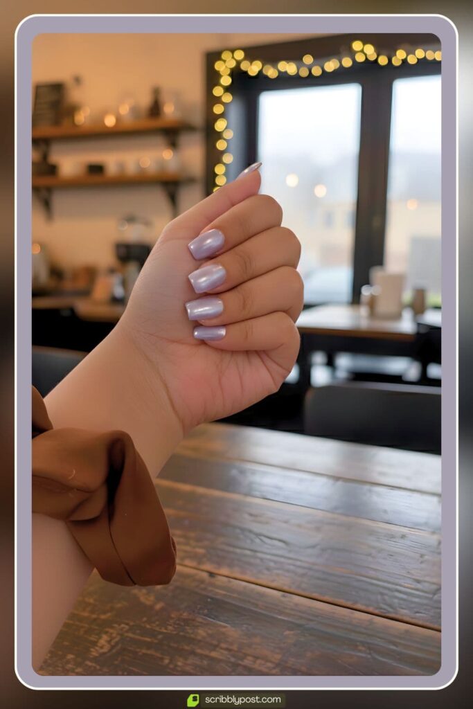 Pearl chrome glossy nails