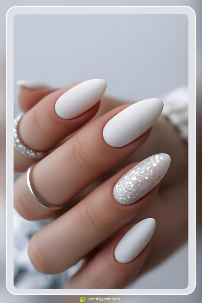 White Minimal Glitter Accent Nails