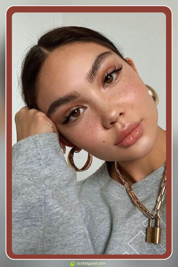 Freckled Dewy Nude Look