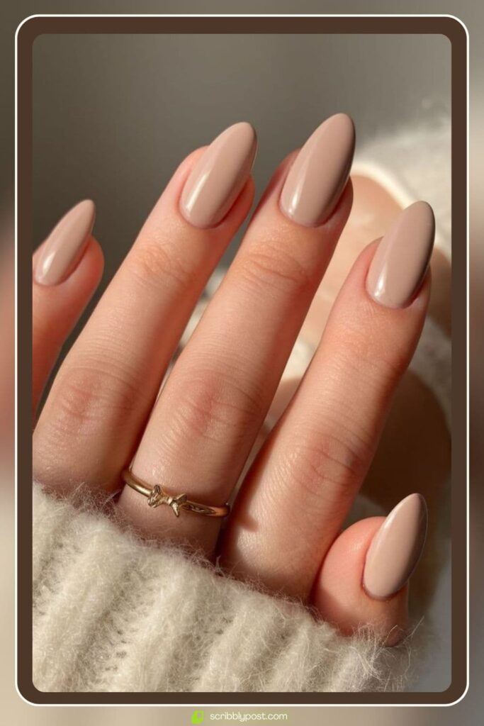 Neutral Work-Friendly Nails