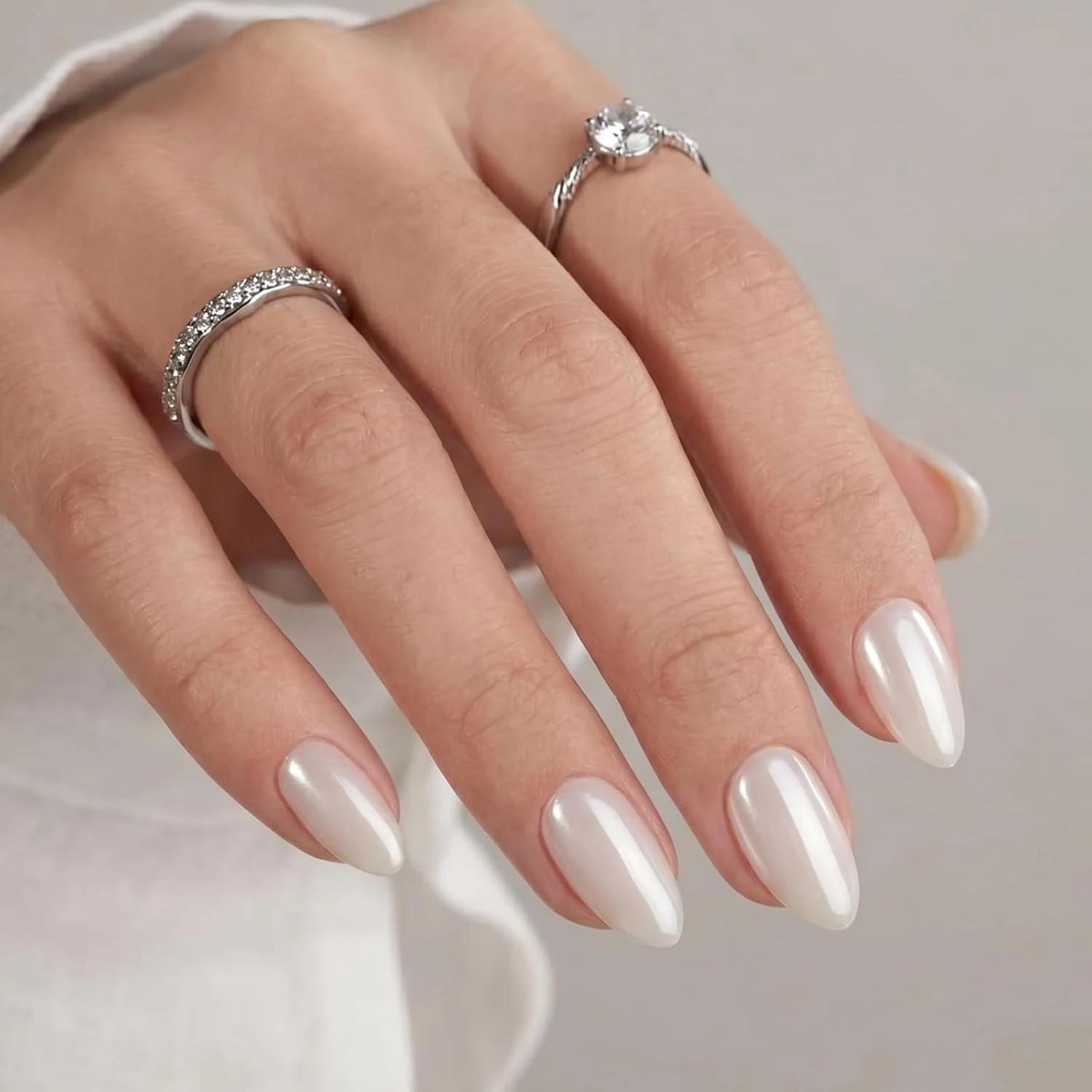 Chrome Mirror Press-On Nails Almond Shape