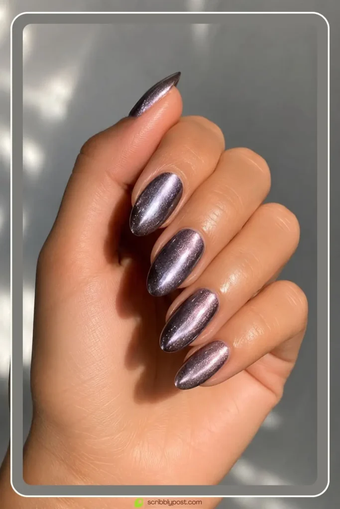 Chrome glazed cat eye nails with mirror shine and shimmer band