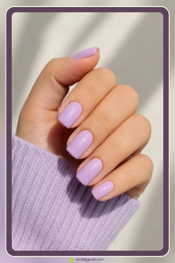 Light purple nails in glossy lilac solid