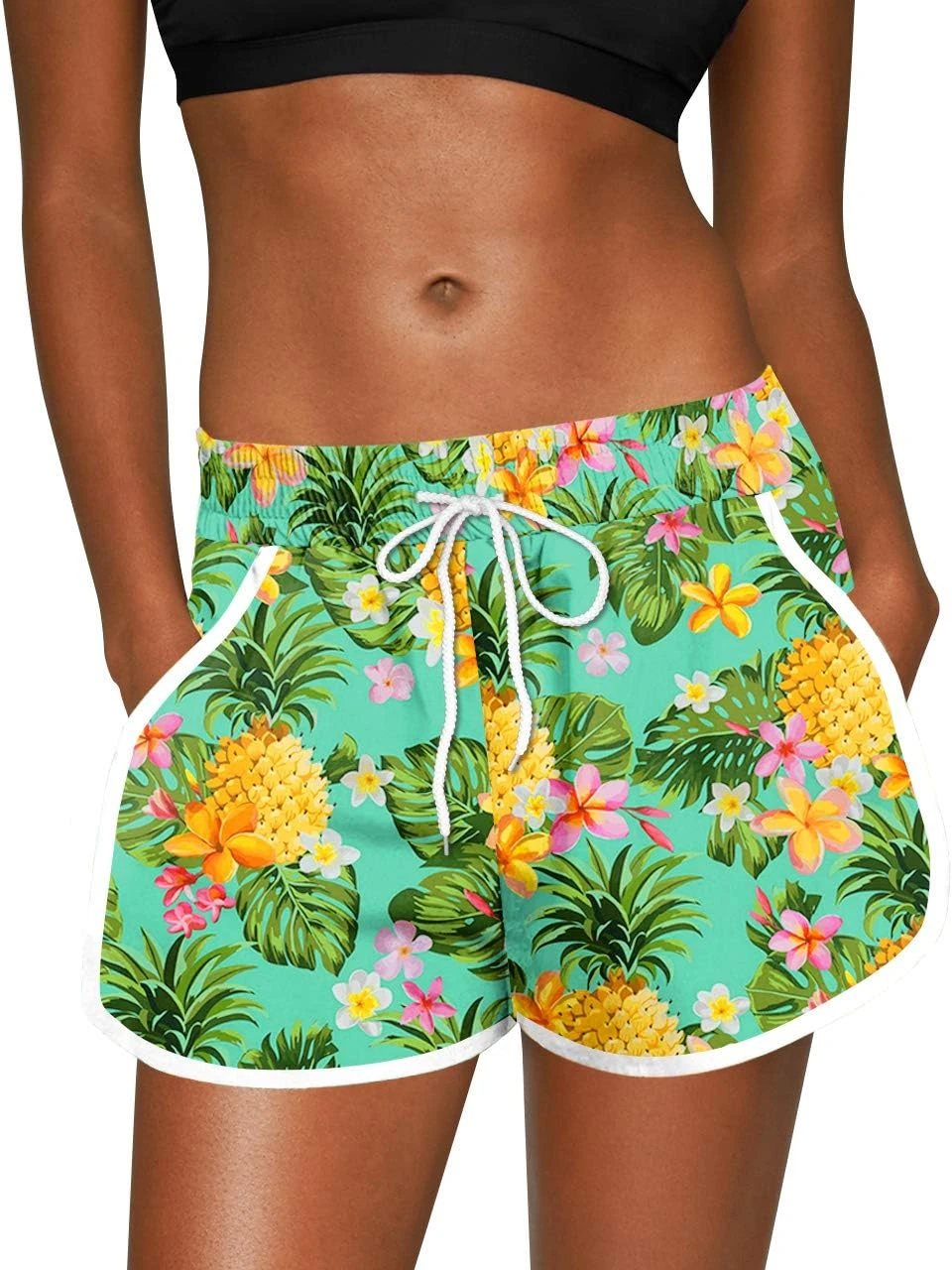Women tropical print shorts for resort outfit