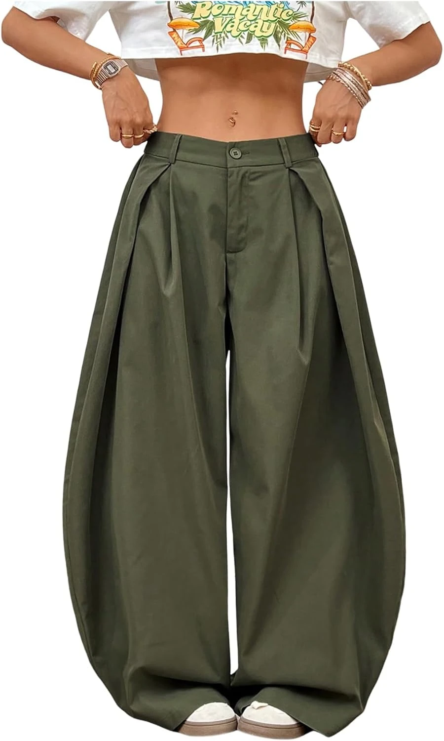 Women's wide leg cargo trousers for a hip-hop concert outfit