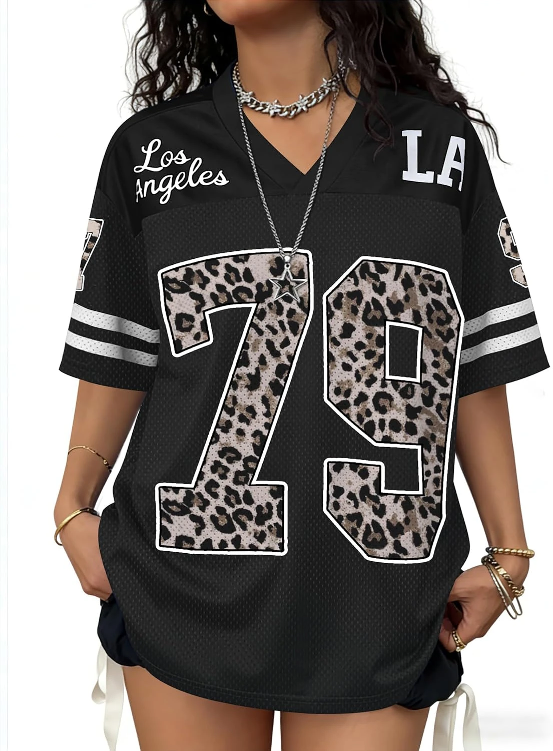 Women's oversized jersey tee for a hip-hop concert look