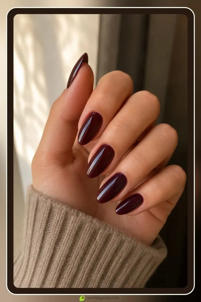 September Nails: The Only Month Where the Birthstone and the Trend Are the Same Color 57 September almond nails in versatile classic shape