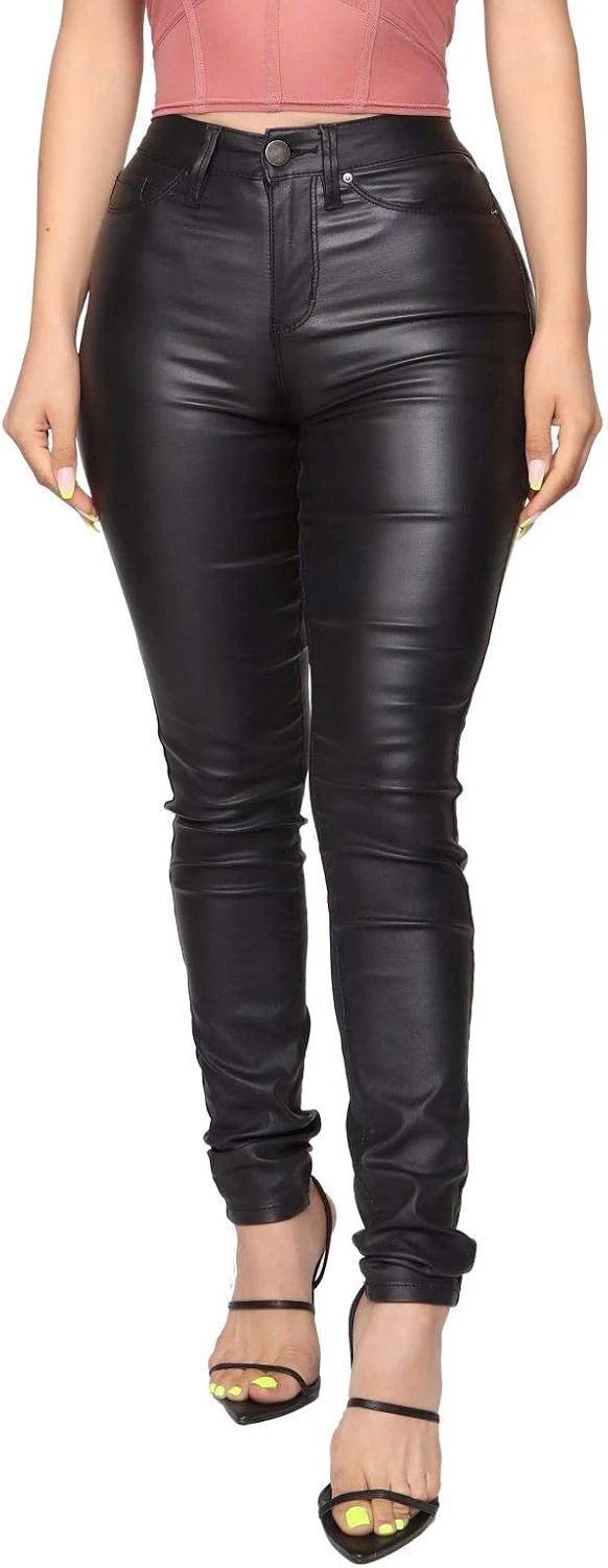 White Sweater Outfits: 16 Ways to Style the Piece That Goes With Everything 15 Black leather pants for white sweater contrast outfit