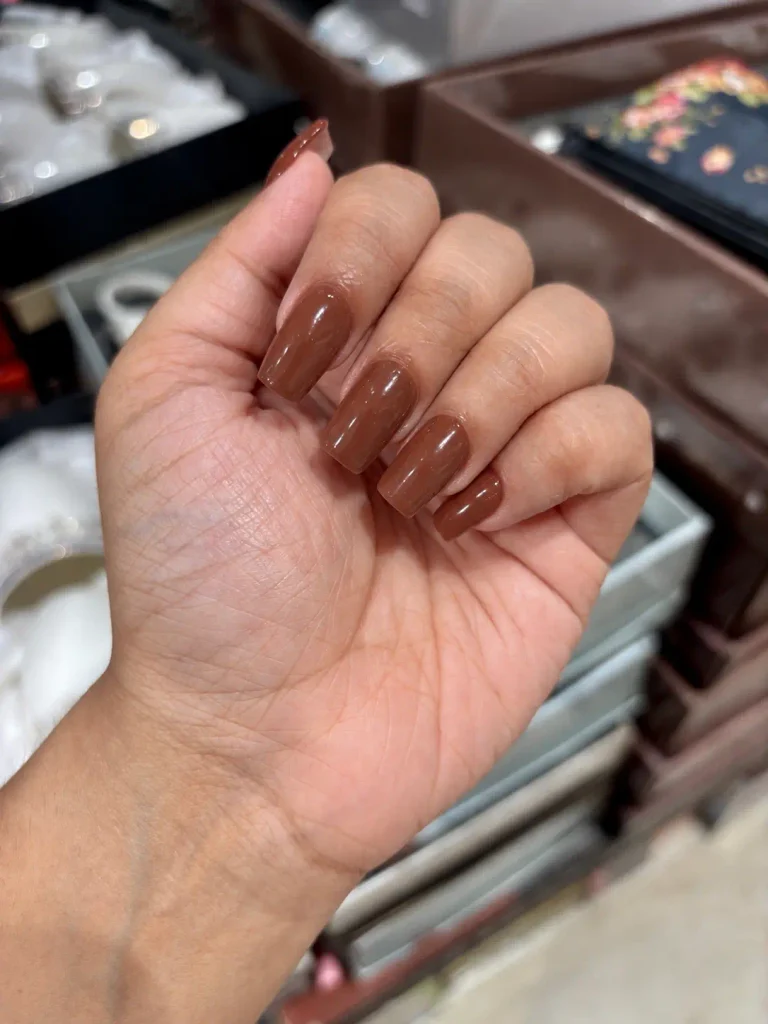 September Nails: The Birthstone Shade and 8 Sets That Bridge Summer to Fall 1 cinnamon set 768x1024 1